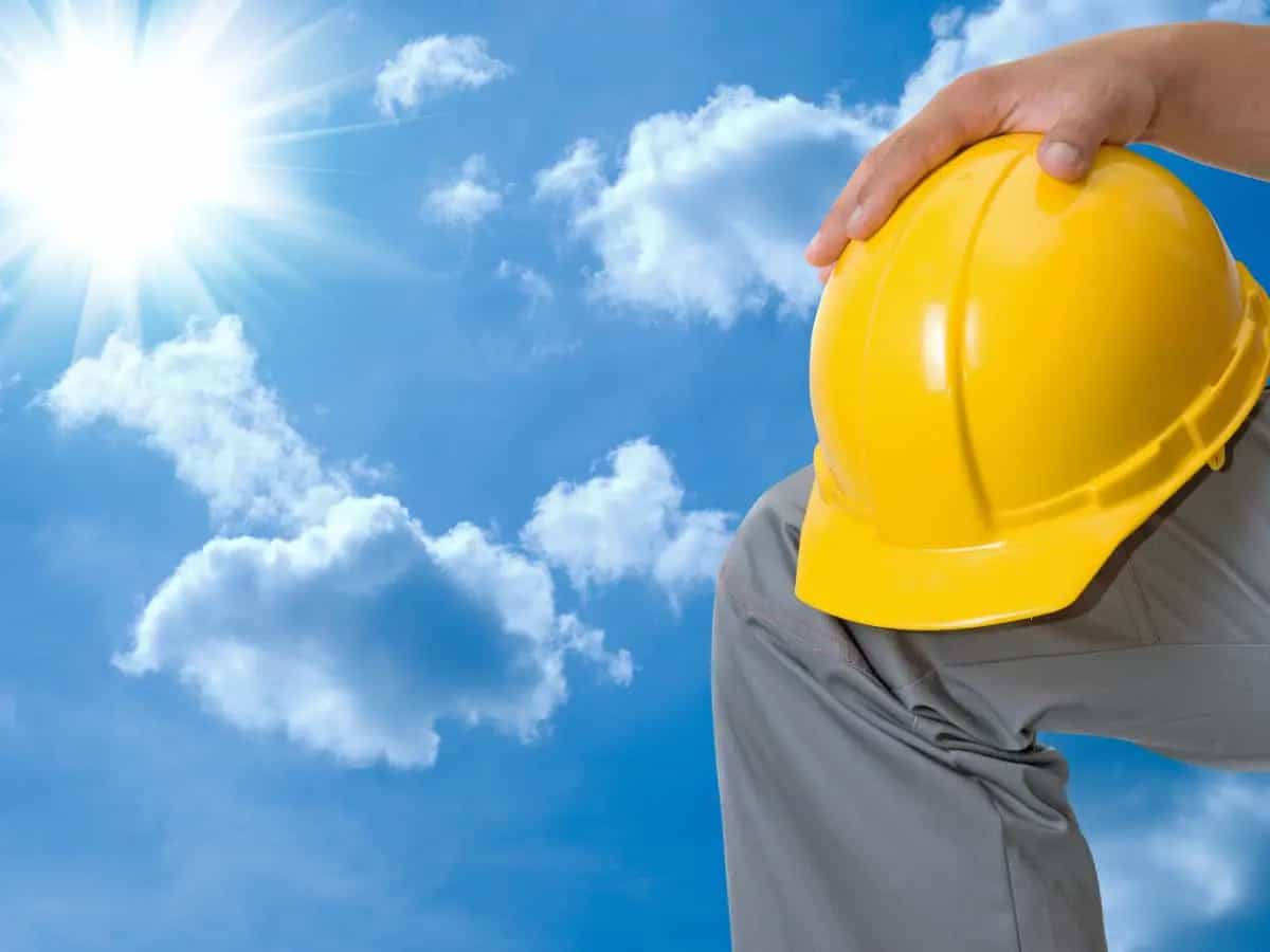 Ondate di calore e lavoro, cosa prevedono le regole in Italia