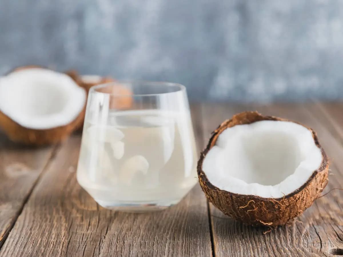 Latte di cocco: benefici e controindicazioni