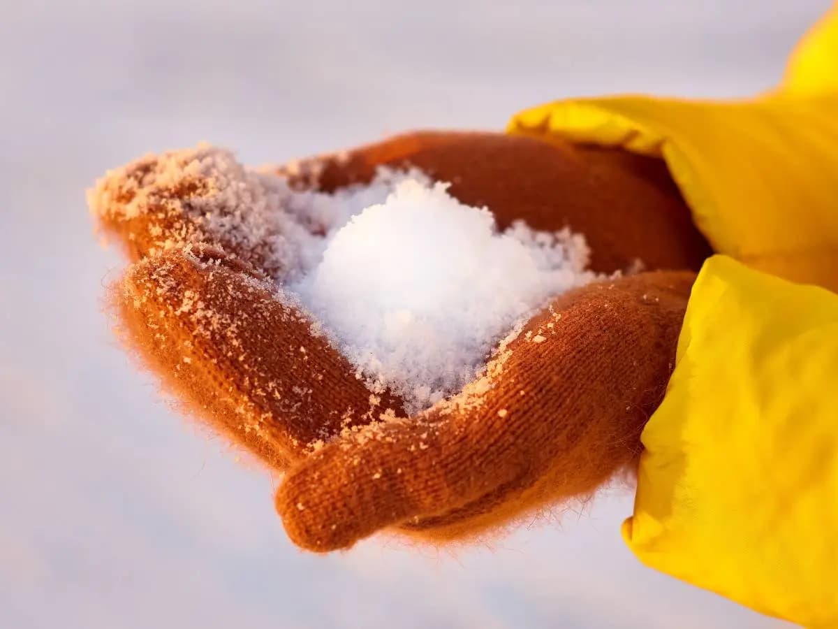 Geloni: ecco alcuni rimedi naturali per combatterli