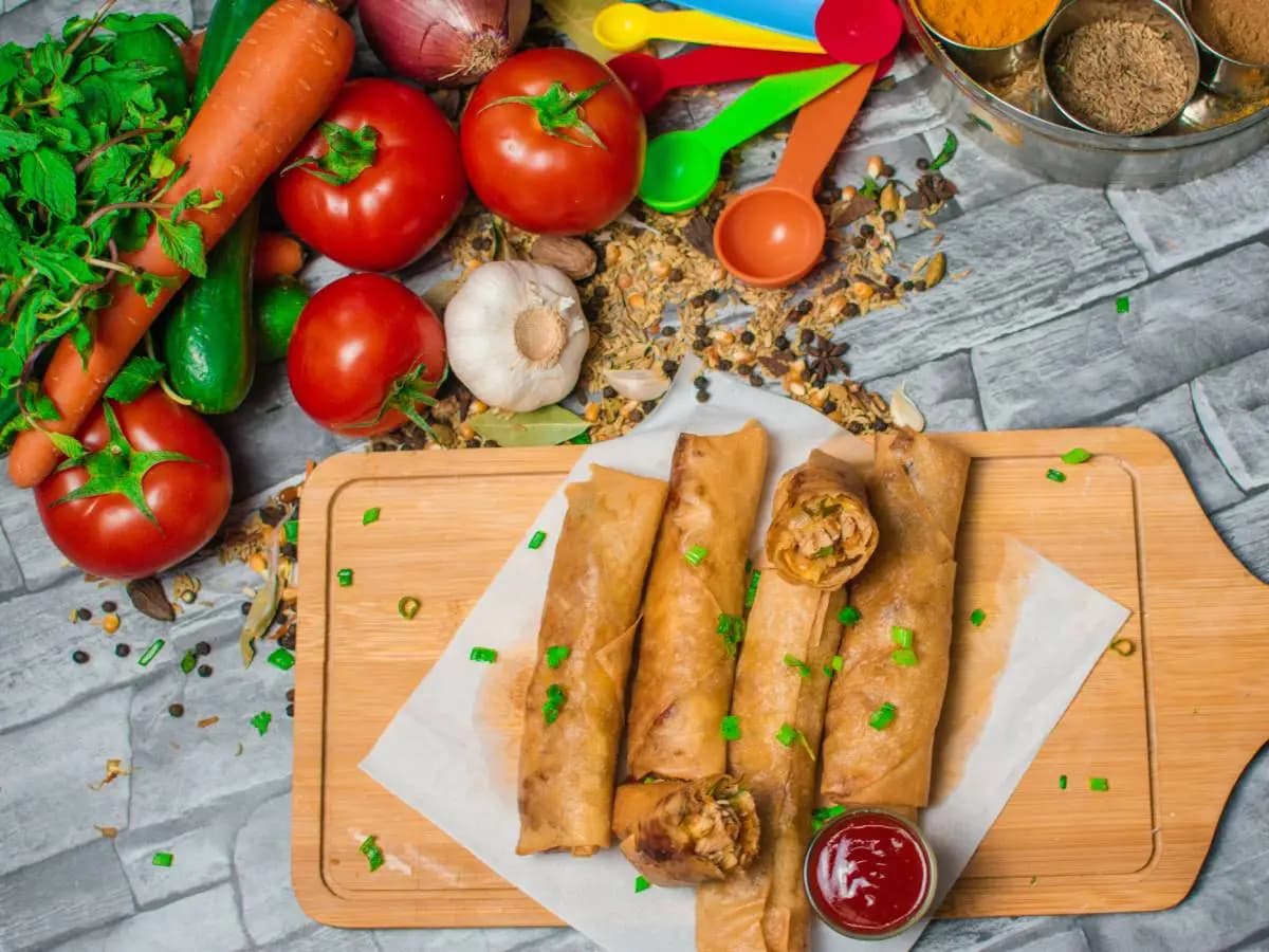 Involtini primavera: origine e ricetta