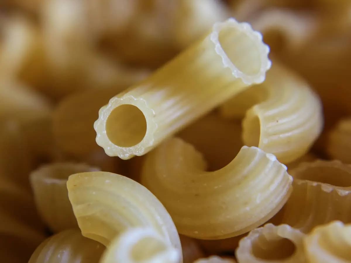 Maccheroni, storia, origine e perché si chiamano così